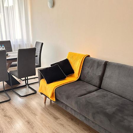 Apartament Tychy Miasto 60M2 Luaran gambar