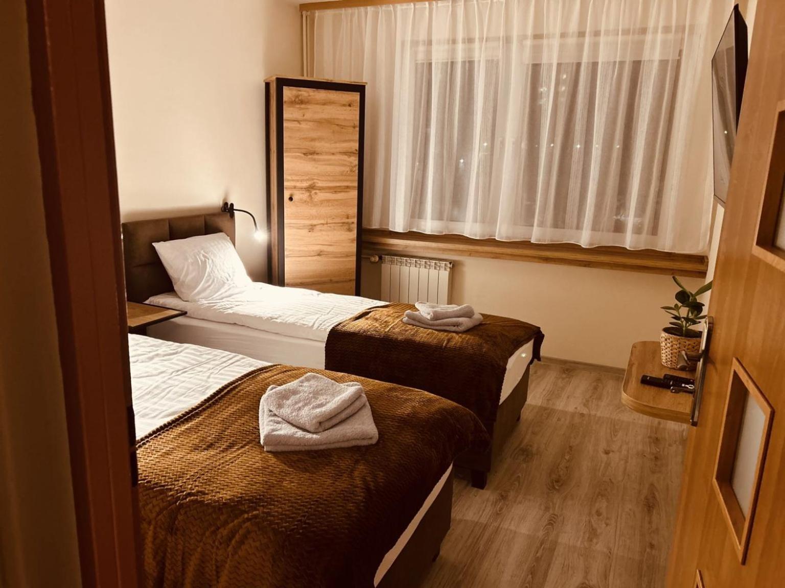 Apartament Tychy Miasto 60M2 Luaran gambar
