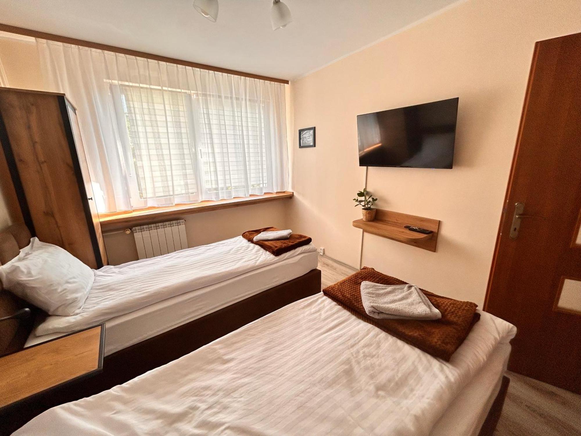 Apartament Tychy Miasto 60M2 Luaran gambar